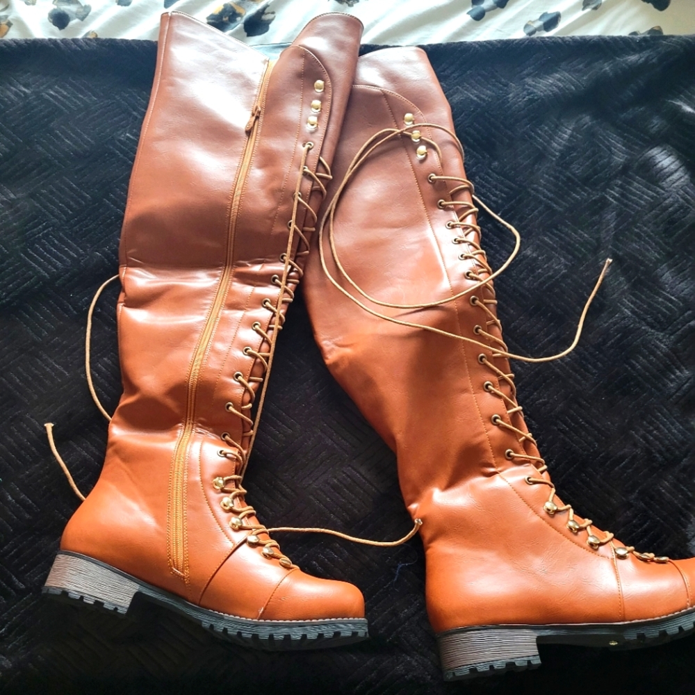 Clothes - Picture 2 of 2